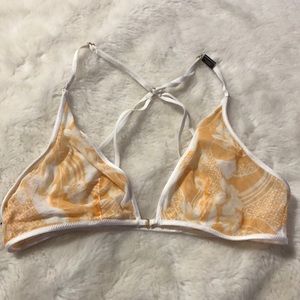 NWT! Victoria’s Secret Lace Bralette!